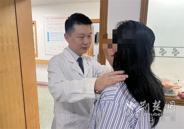 女白领入职体检查出癌 甲状腺结节虽是良性也不能放任不管
