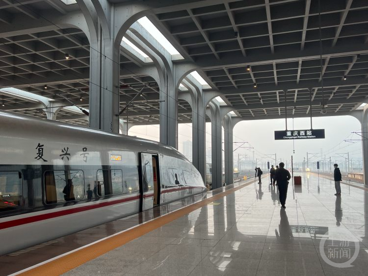 清明假期前后 重庆火车站将加开到巫山、成都等地列车