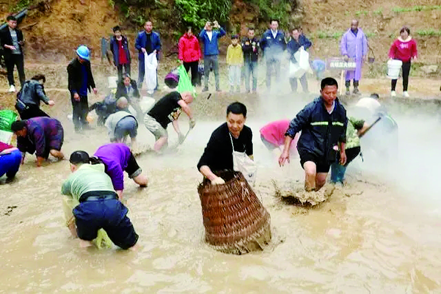 红色景区很“红”、“宝藏”公交线路出新、全国热门目的地前十…… 清明节 重庆依旧热辣滚烫
