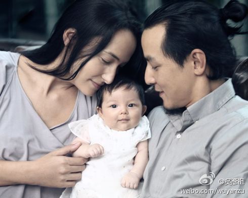 吴彦祖做蛋糕庆祝与Lisa结婚14周年：没她我活不下去