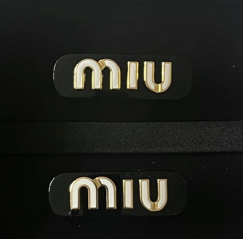 3250元发卡卖断货 Miu Miu能长红到什么时候？