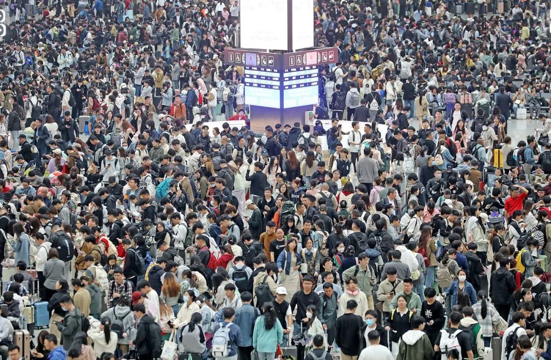 “五一假期是捅了人窝吧”?“低估了五一堵车的程度”!