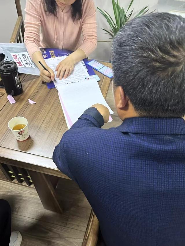 05年男生为父亲买车:曾是游戏代练,父亲一直尊重、支持我的选择