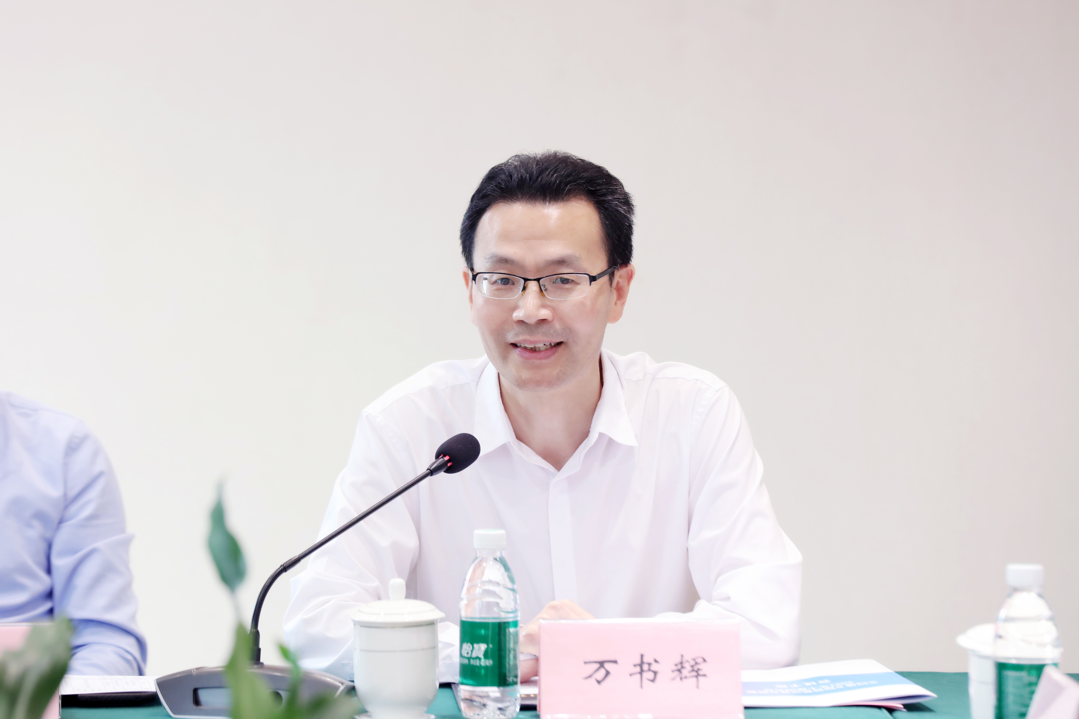 0e8af3150f52b2f35aefe0b635bc954