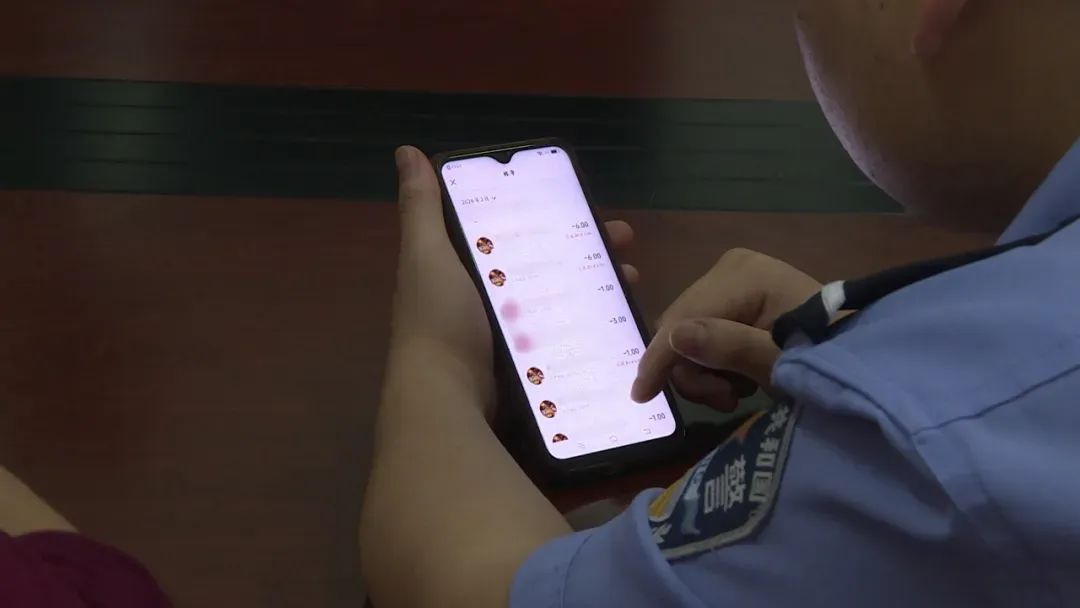 “熊孩子”游戏充值的钱能追回来吗？《民法典》里有你想要的答案