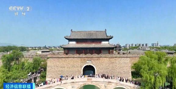 “古城”“古镇”游热了！“五一”假期订单量猛增超200%
