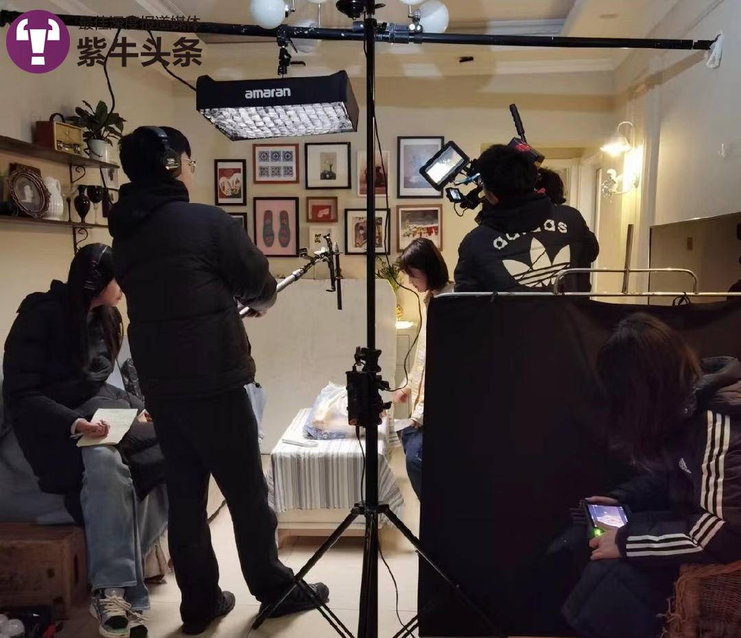 花艺女孩把外婆的“老破小”改造成浪漫小屋，成了剧组拍摄网红打卡地