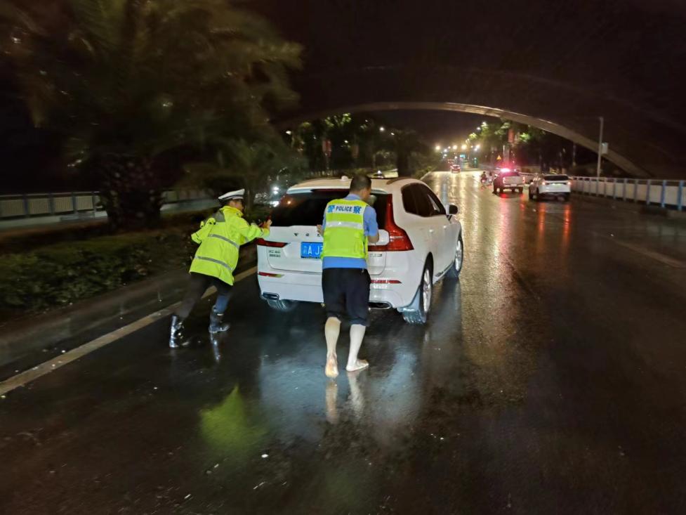 f2d7bbd83c68f175b0c43005750be2ce_