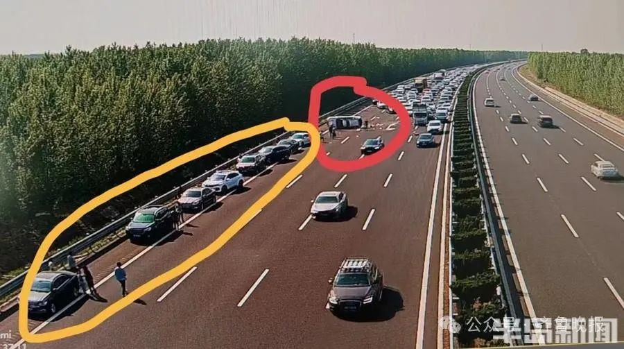 1辆、2辆 ……16辆!济青高速上这一幕被刷屏点赞!多位热心司机讲述经过