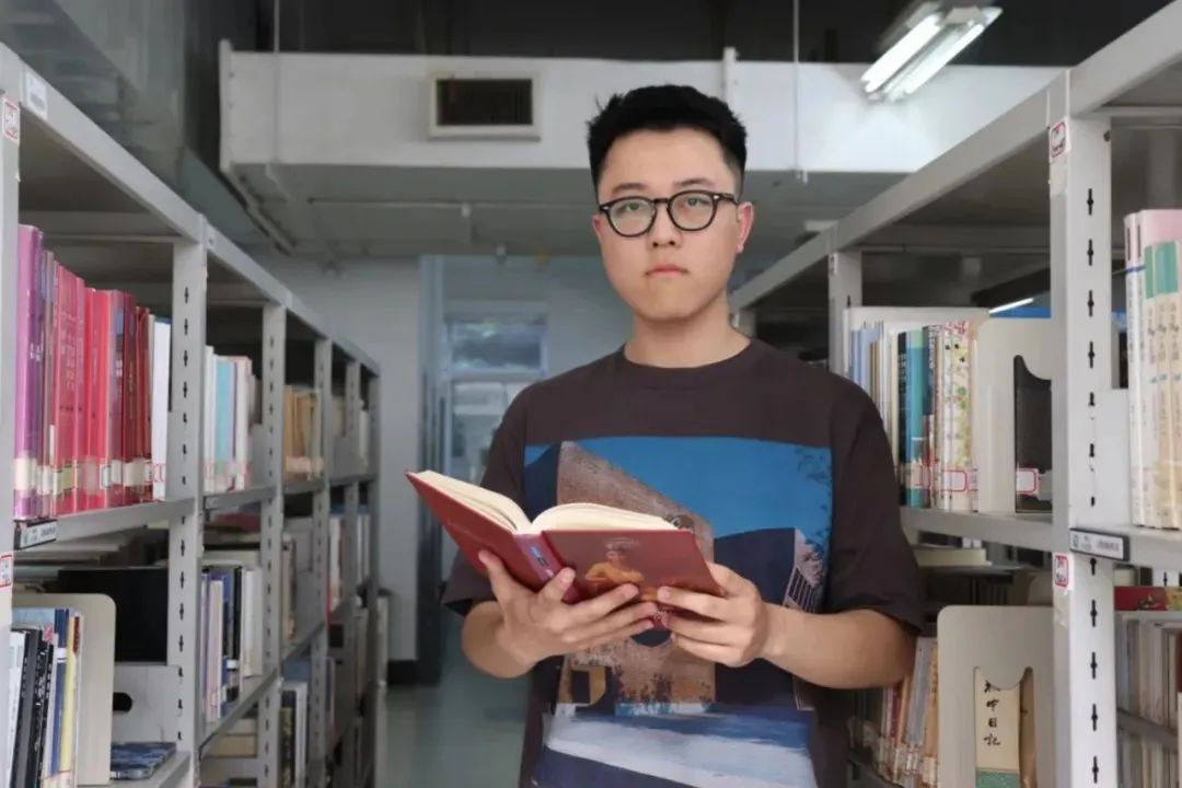 家长被寄学业警告书!曾挂科14门的大学生,逆袭上岸......