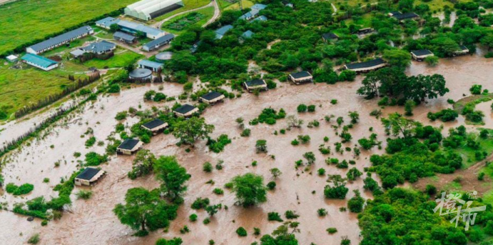 世界最贵万豪酒店遭洪水袭击，旺季房价高达2200美元，游客称该酒店是“死亡陷阱”