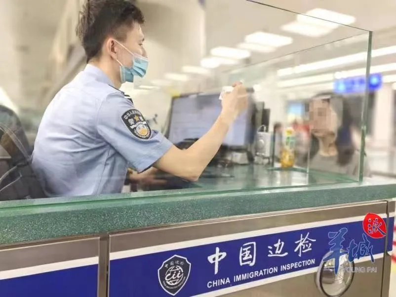 离谱!两女子互换证件欲入境,只为测试长得像不像……