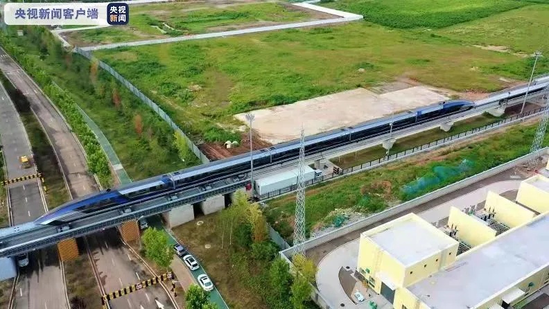 广州规划高速磁浮！600公里时速安全吗？何时能像高铁一样普及？