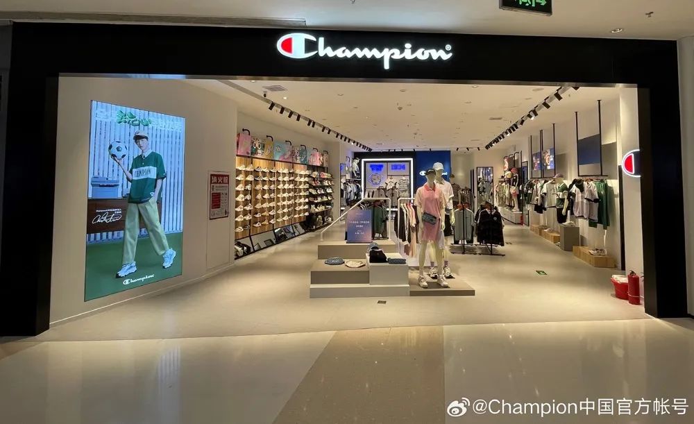 热搜！100亿元卖了，百年历史知名品牌被“抄底”，顶流明星代言，国内风靡一时！为何突然不火了？