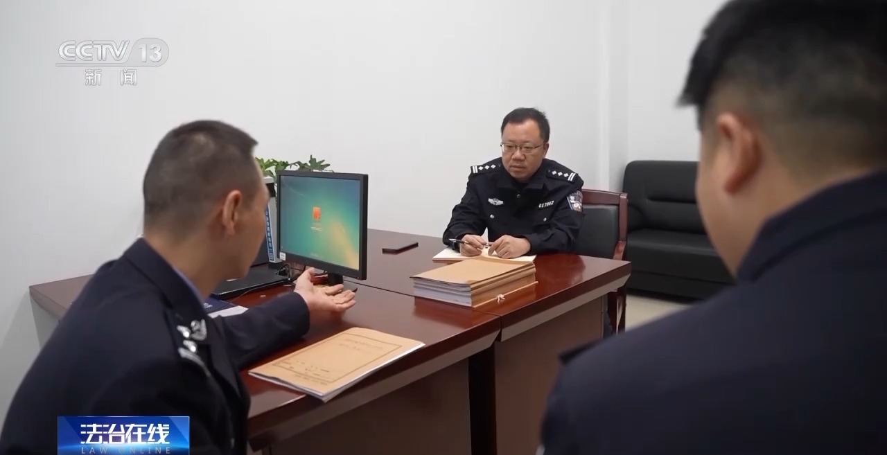 自导自演“约架”、摆拍被“家暴”……起底博流量网络乱象→