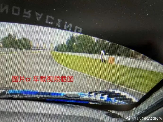 太危险了！知名男星高速练车，有人竟闯进赛道拍摄……刚刚，官方紧急声明