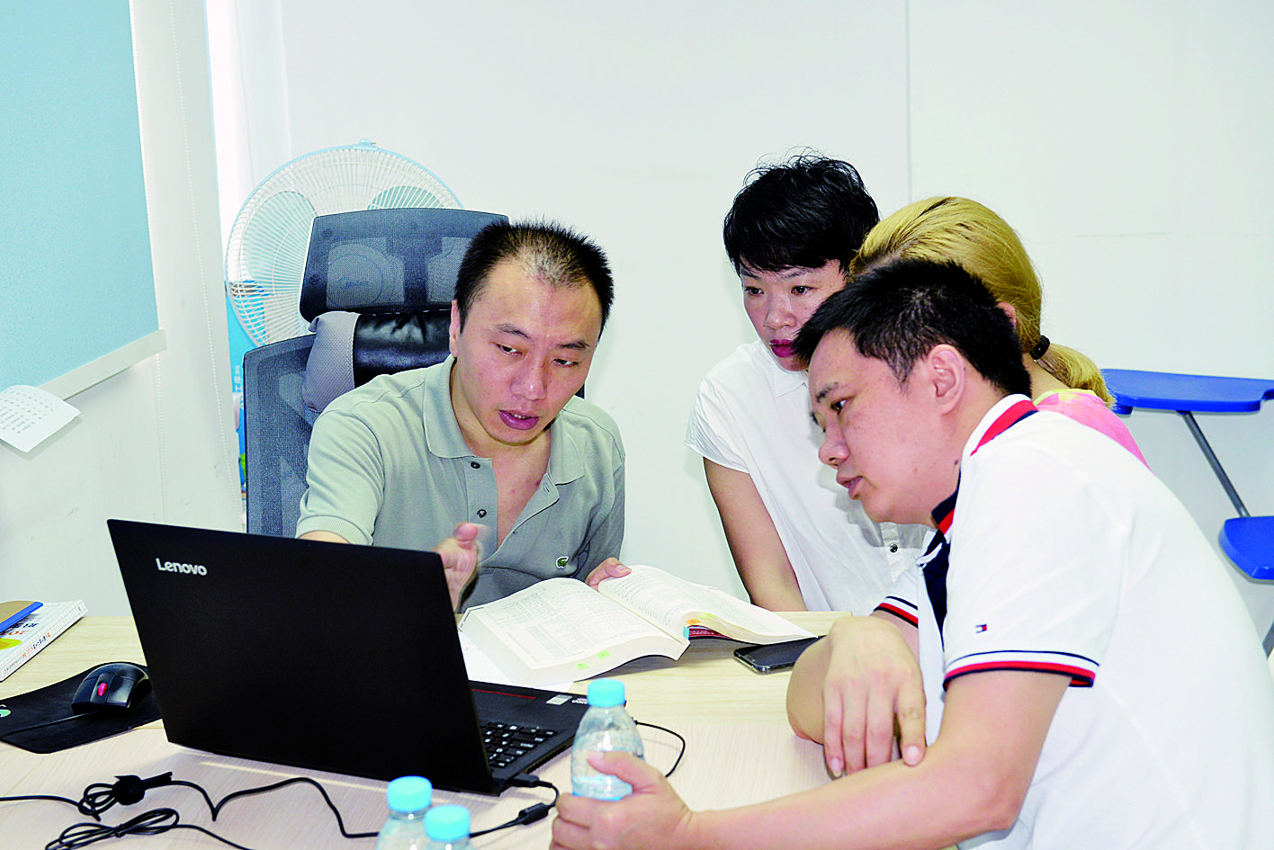 填报高考志愿,听自己的还是爸妈的?