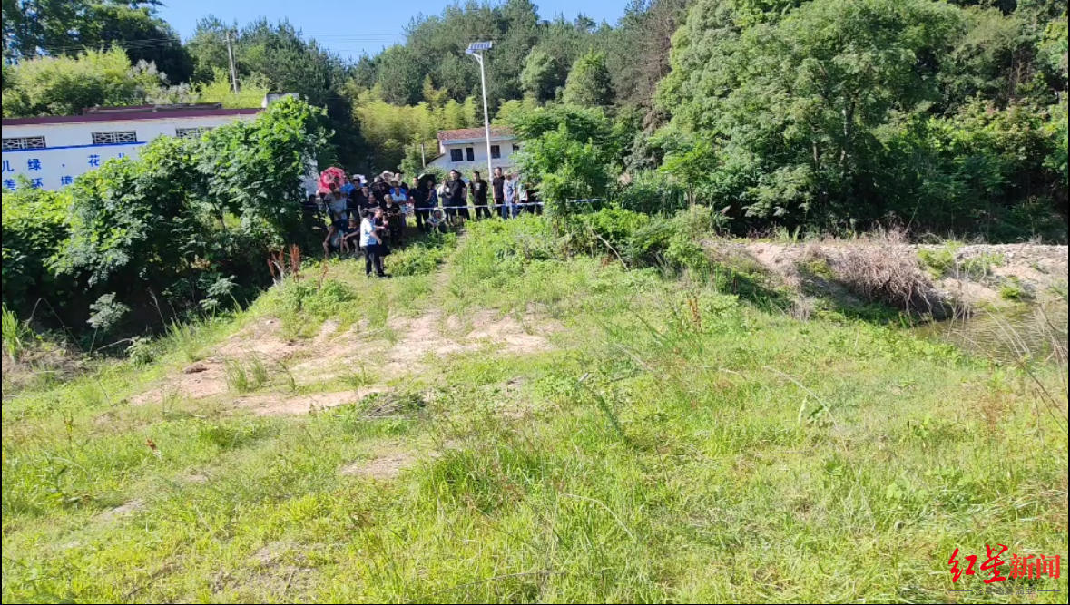 两兄弟水库溺亡，家属质疑有人截断护栏引悲剧 官方：溺亡原因正调查