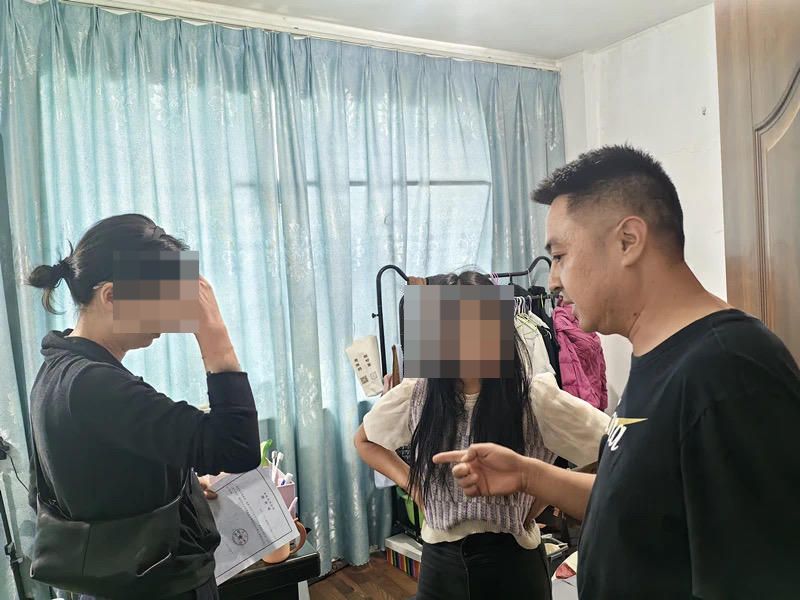5名“网红”涉嫌诈骗被抓：通过直播间PK诱骗网民打赏，云南警方公开征集犯罪线索