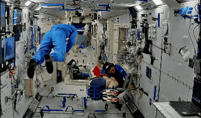 航天员在太空如何量体重？答：亿点点物理知识和科技手段