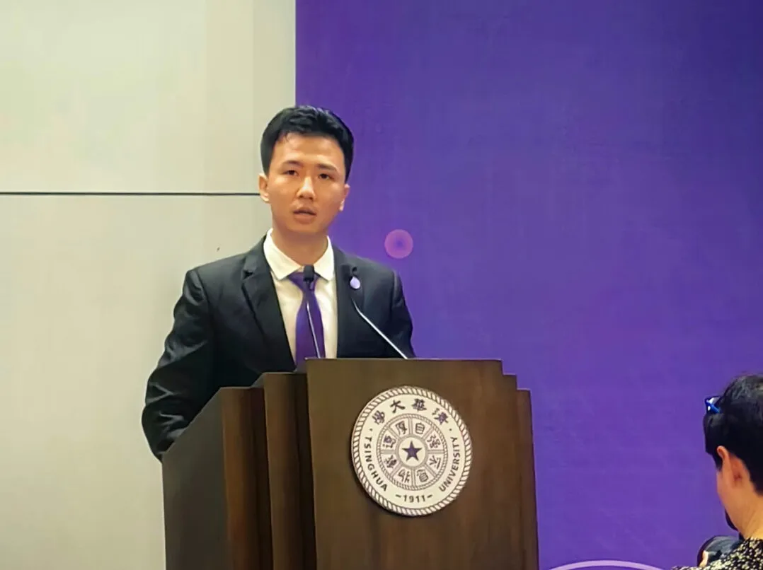 那个“在工地上收到清华录取通知书”的学生，现在怎么样了？