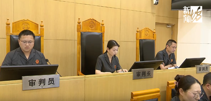 13岁男孩骑车逆行，撞上价值十几万元自行车，被索赔近3万！家长：接受不了