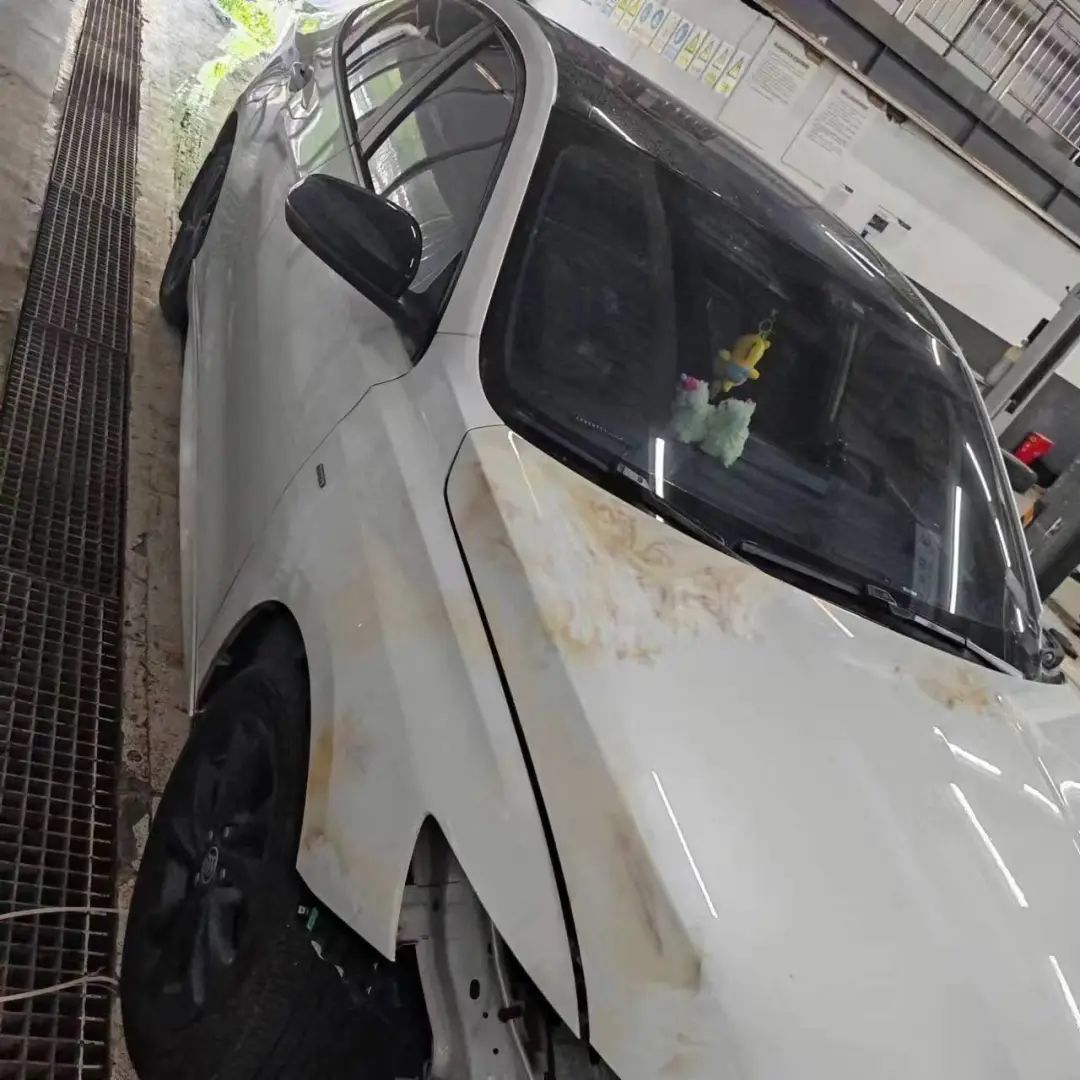 别克车送4S店维修成火烧车?车主要换新车被拒,记者介入后……