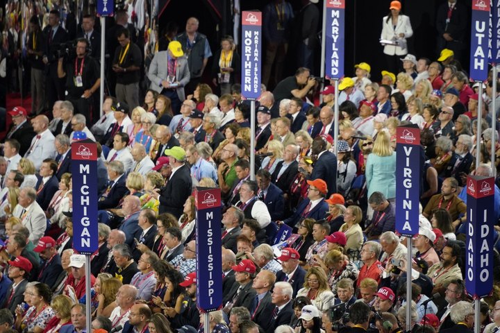 从猛烈批评者到盟友 特朗普最新竞选副手有什么来头？