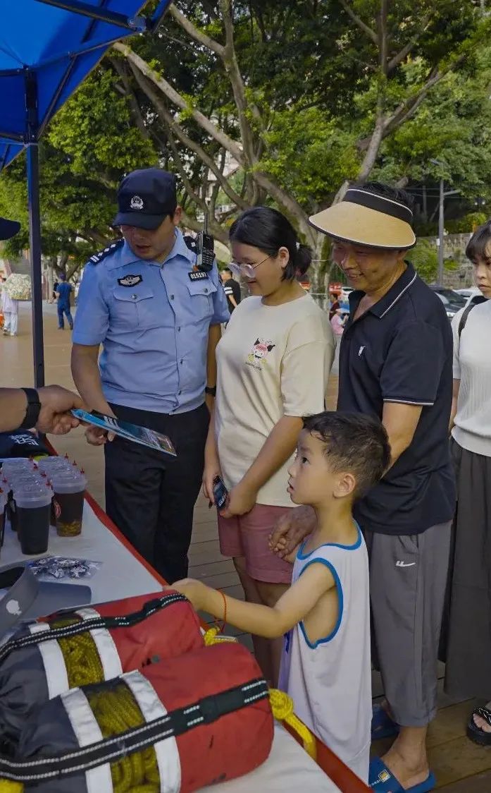 夏季治安打击整治行动 | 呼吁全民参与 重庆公安多举措开展“世界预防溺水日”主题宣传活动