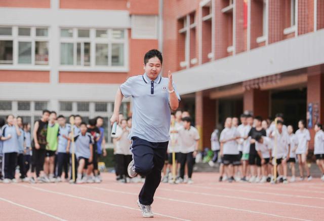 “跳过”中考和高考，郑州初二学生刘仁泽保送清华大学本硕博连读