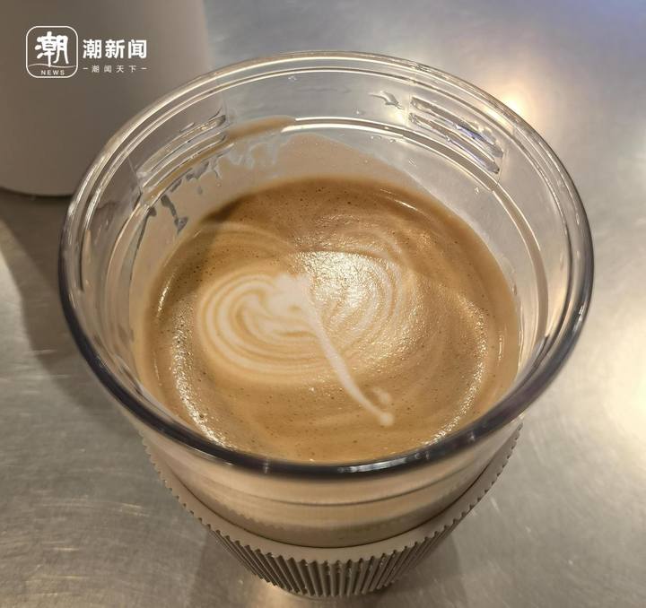 当情绪劳动无处不在，你离Manner咖啡师的崩溃有多远？