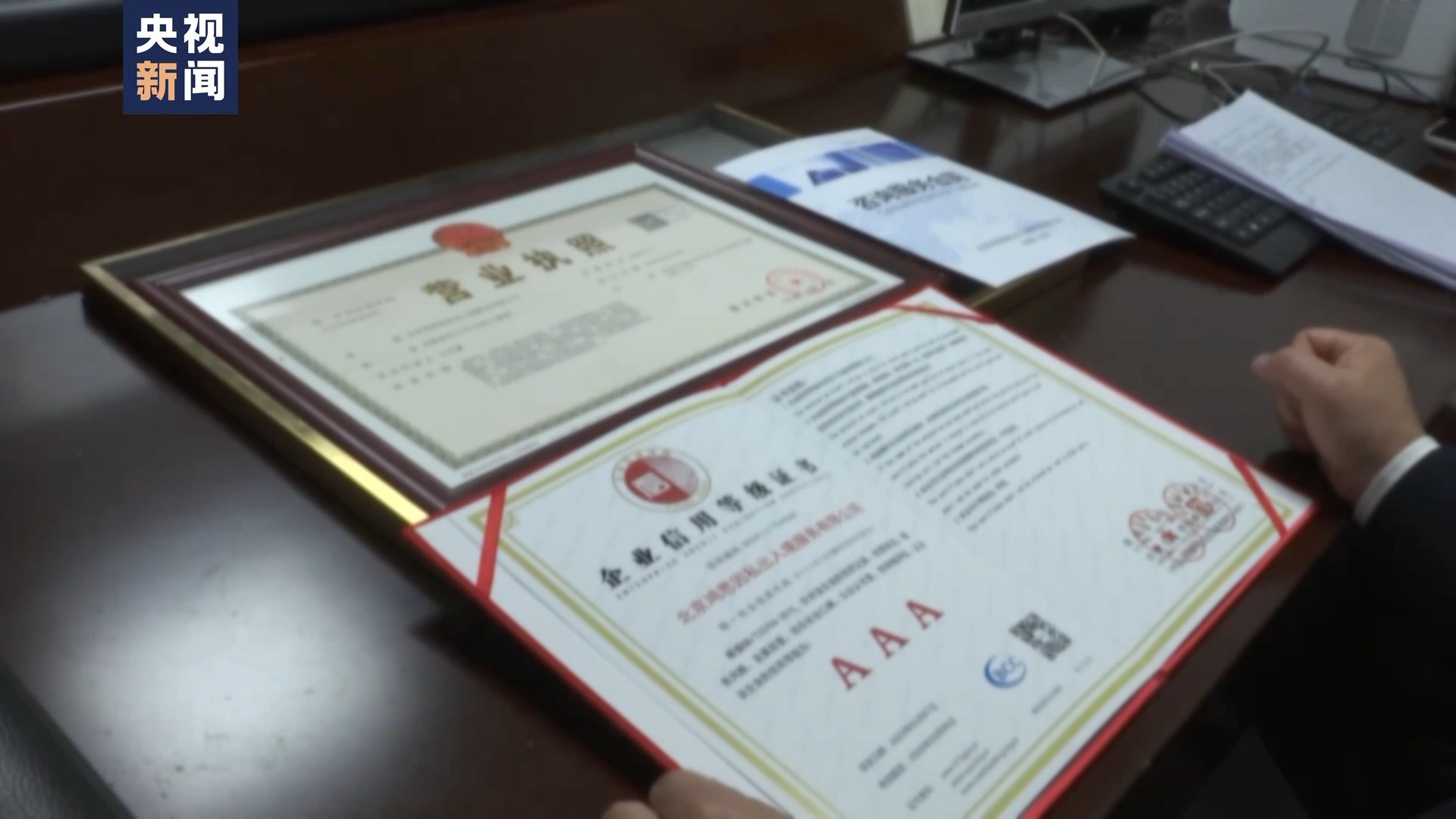 零门槛“出国务工”轻松赚高薪?小心出国劳务诈骗陷阱