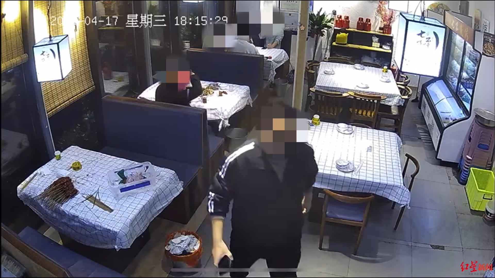 男子加班前外出吃饭猝死未被认定工伤，供职公司称与其无法律关系 家属：将申请行政复议