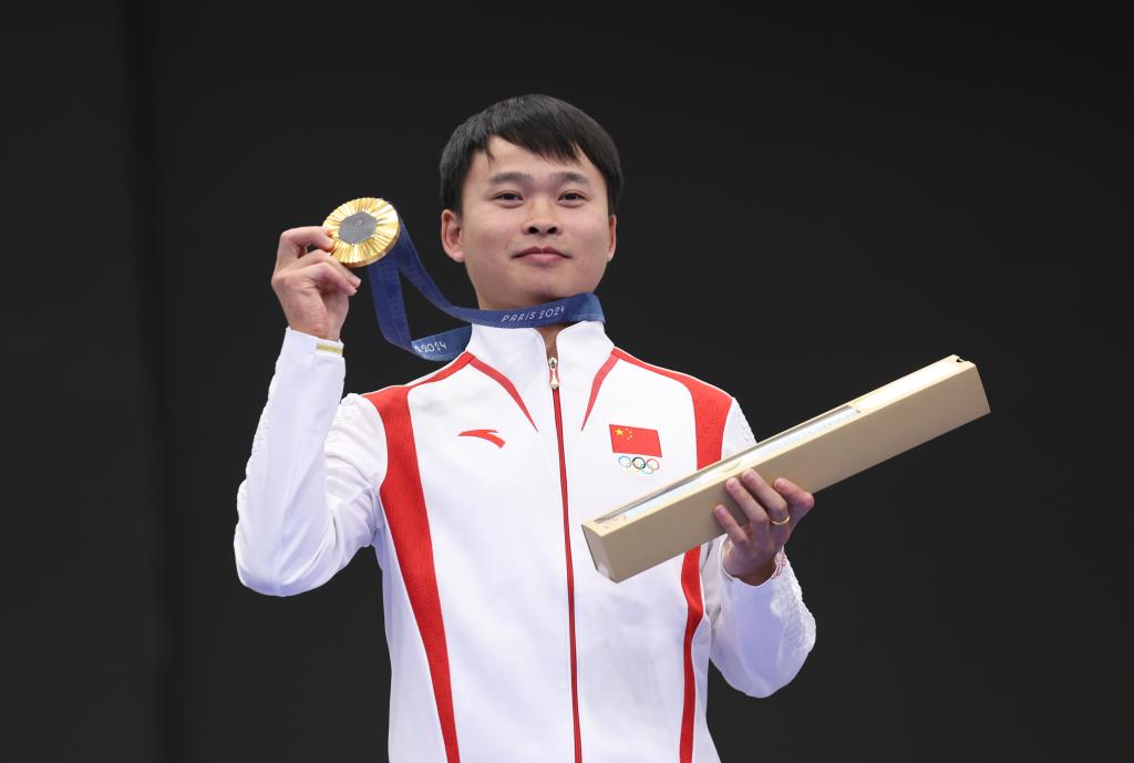 “一枪击破家徒四壁”！全网都在给谢瑜找代言，有品牌回应了！