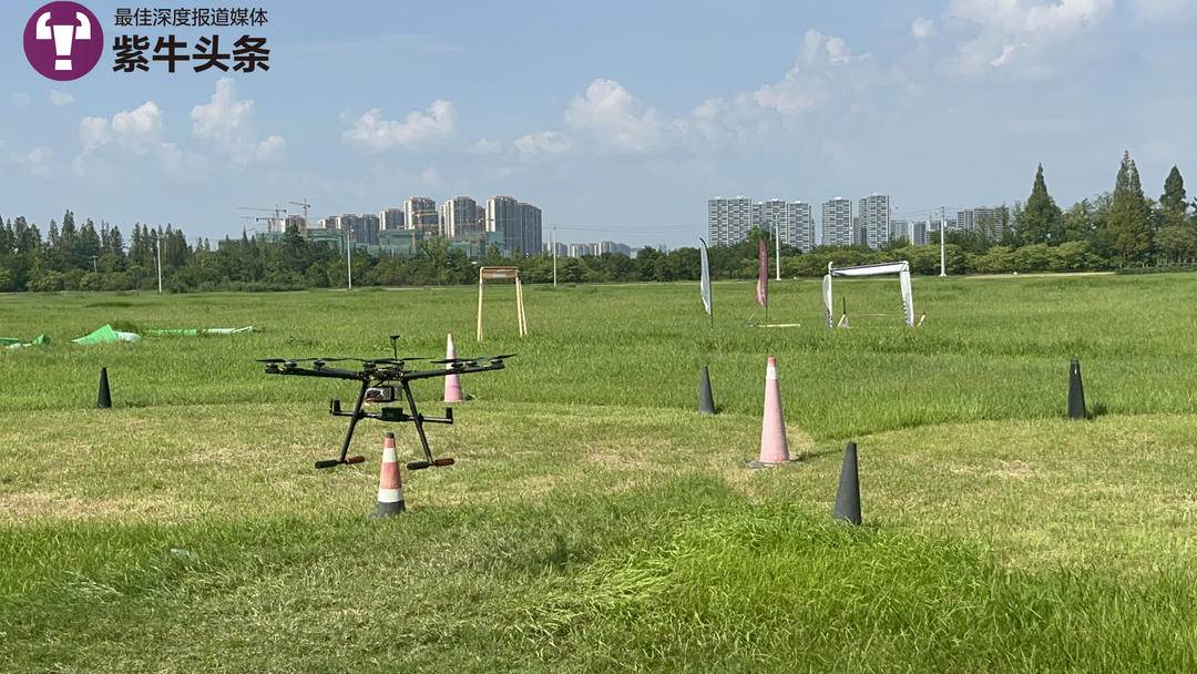 低空经济带火这一职业，年轻人扎堆考无人机飞行执照