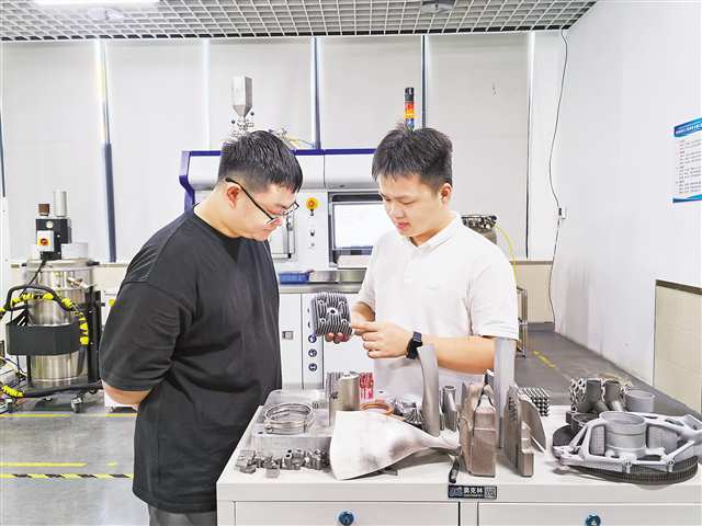 3D打印操作员 赋予材料“魔力” 万物皆可打印