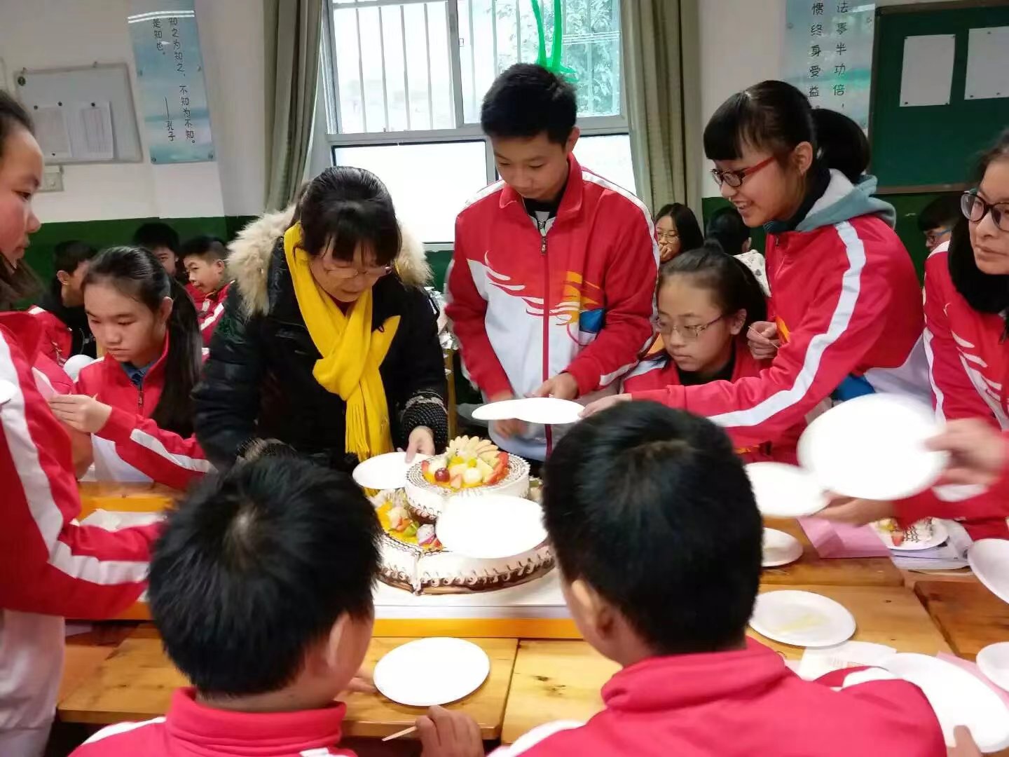 学生集体生日会 (2)