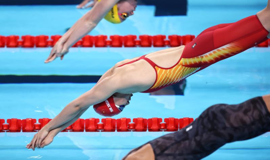 中国队夺得巴黎奥运会游泳女子4x200米自由泳接力铜牌