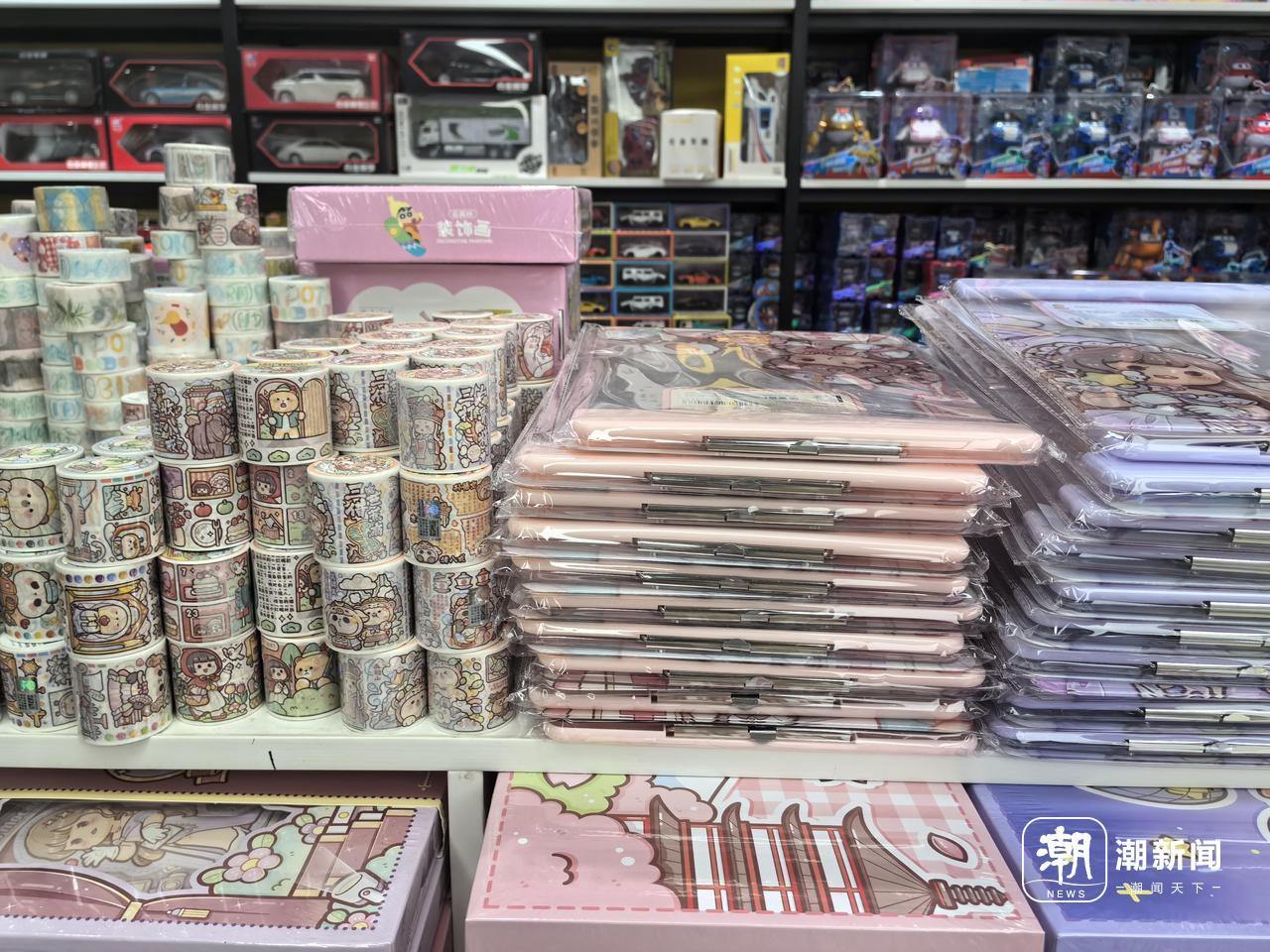 “神兽即将归笼”，家长带娃买了啥新装备？