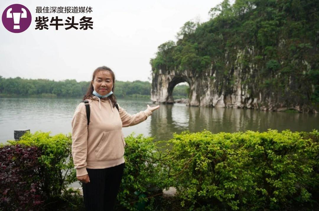 60岁阿姨“逃离家庭”自驾游的经历被拍成电影：影片中一幕幕像在照镜子