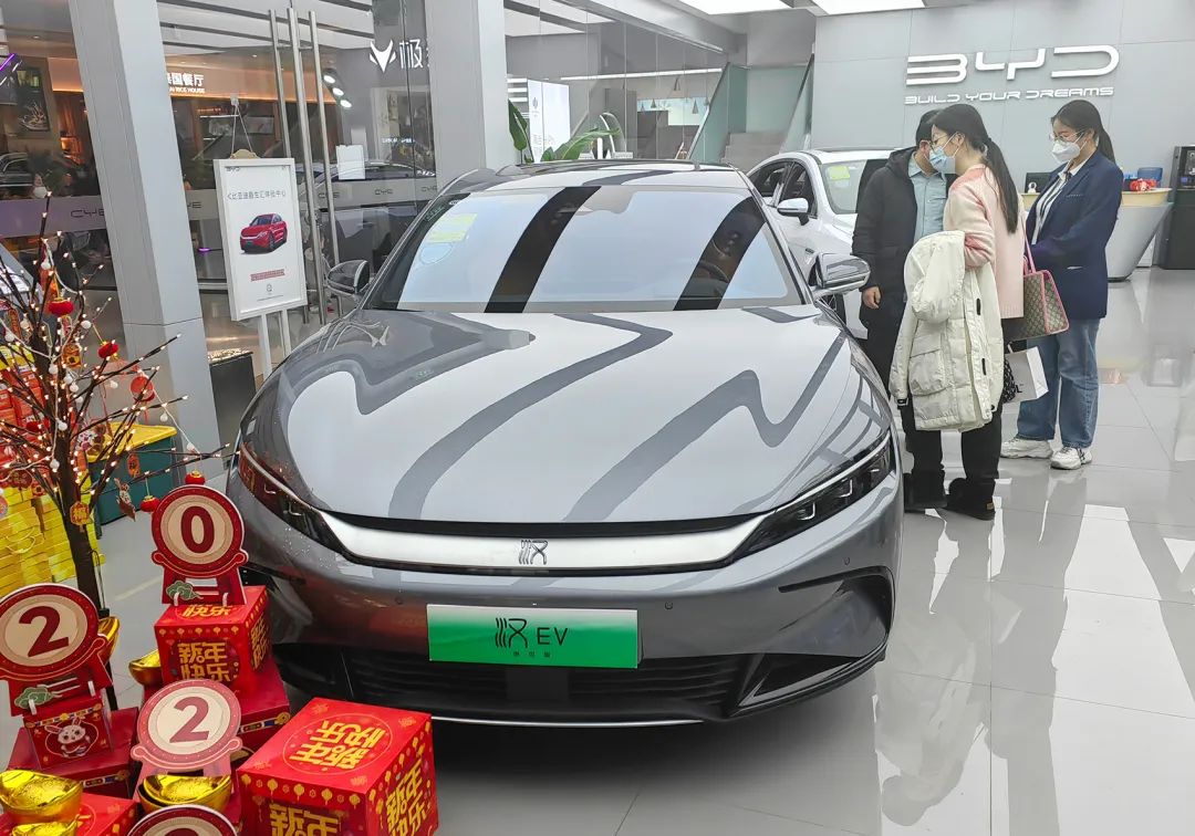 上半年净利润136亿元，比亚迪：将正式起诉“小雨不懂车”“虎狼说车”等自媒体