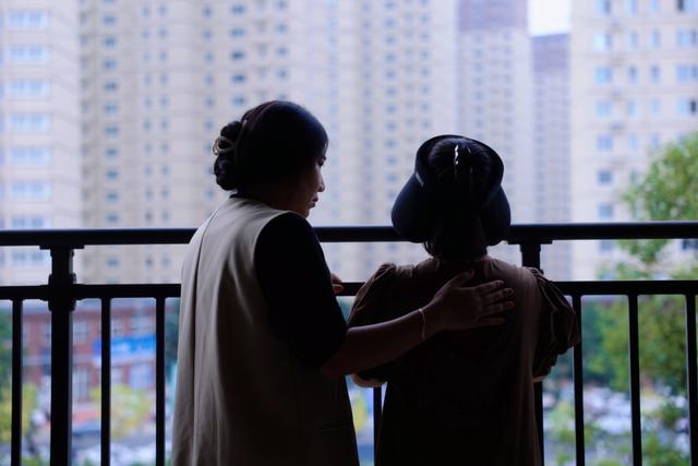女子当“小三劝退师”时薪700，上门求助者超过10000人