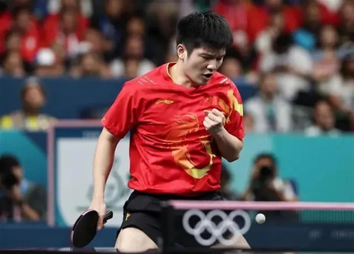 潘展乐、郑钦文已离开巴黎，谁将担任闭幕式旗手？目前樊振东呼声颇高