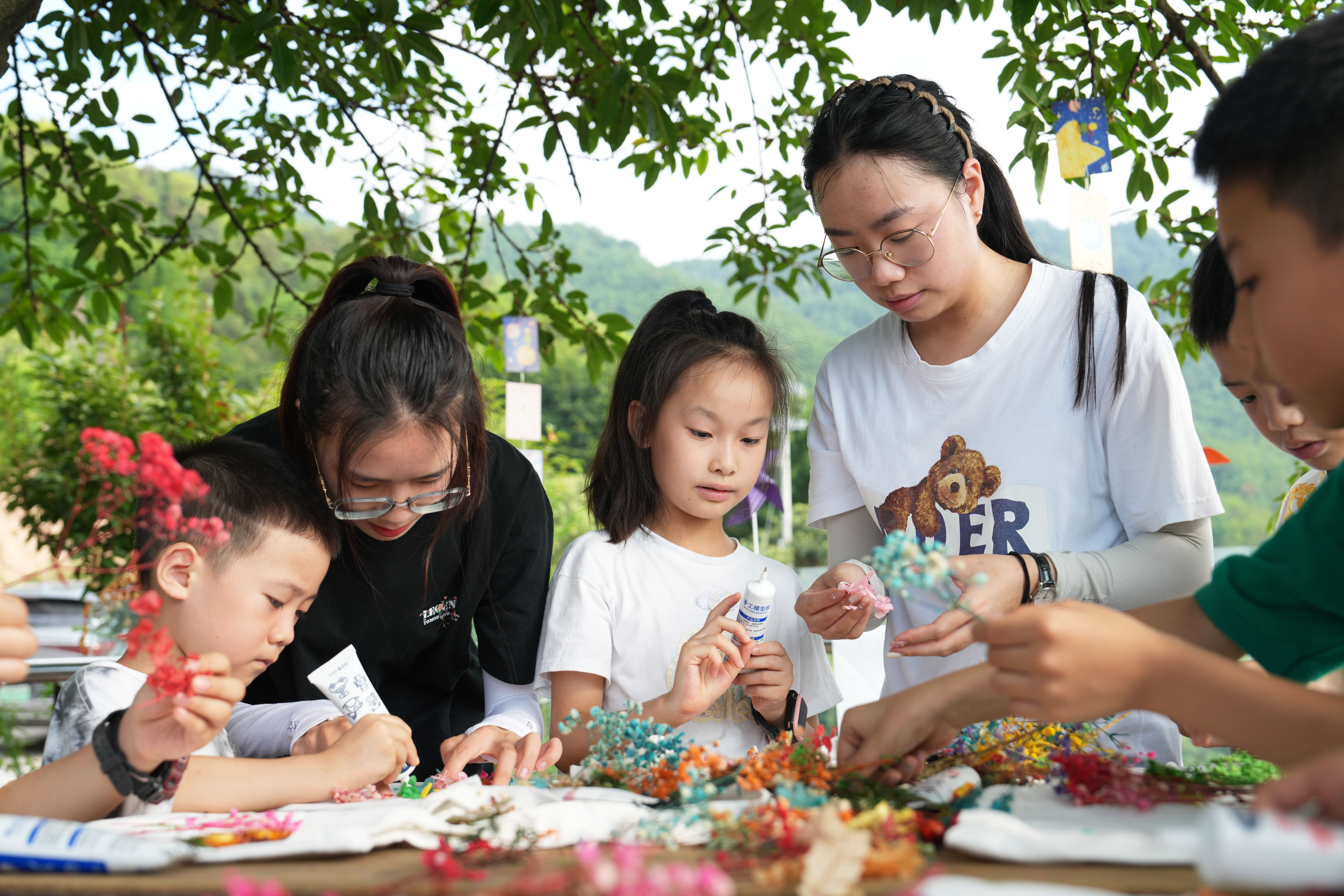 重庆北碚:大学生志愿服务进乡村