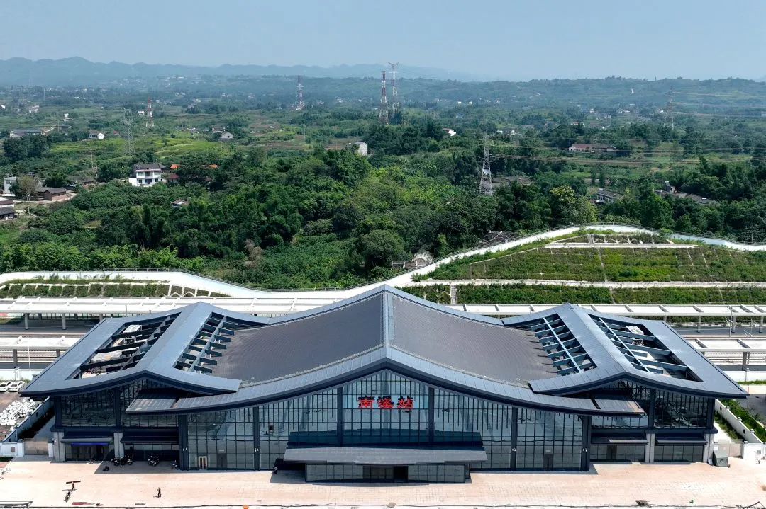 高铁开通倒计时!新车站、乘务组亮相!