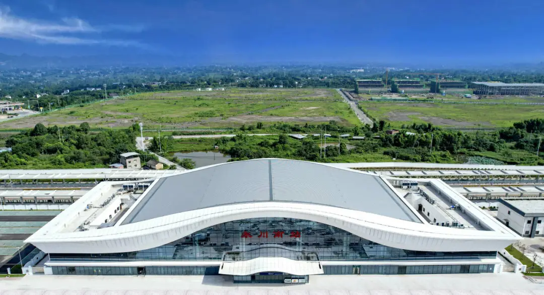 高铁开通倒计时!新车站、乘务组亮相!