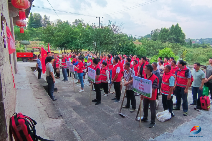 丰都：实战演练战高温 抗旱防火保民生