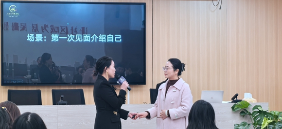 1、一對一實戰演練。仙桃街道辦事處供圖 第1眼TV-華龍網發