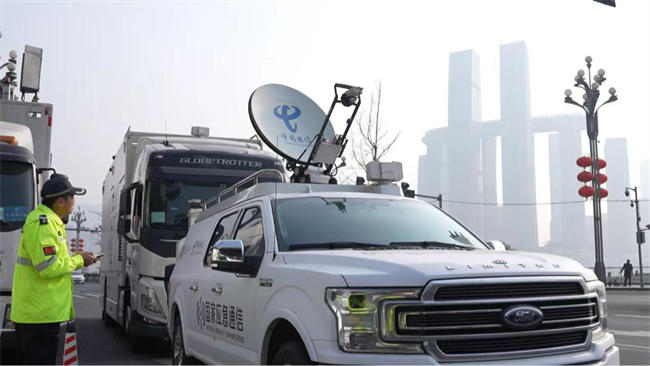 中国电信通讯车进入春晚会场。重庆电信供图 第1眼TV-华龙网发