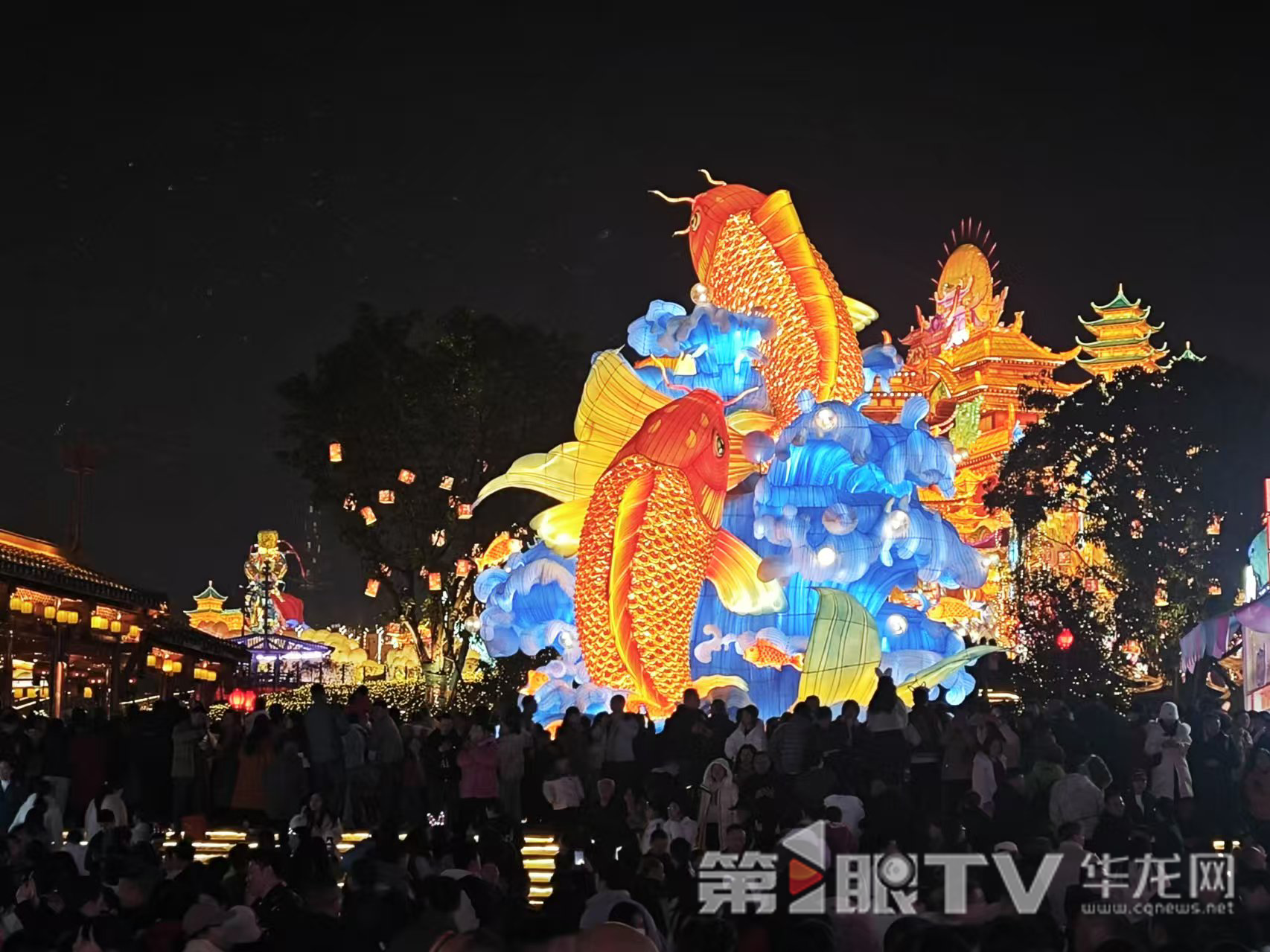 自貢燈會現(xiàn)場。第1眼TV-華龍網(wǎng)記者陳楚渝攝
